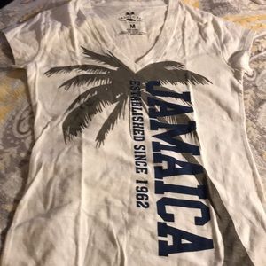 Groovy Bay Tee Size M